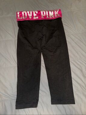 Pink yoga capris